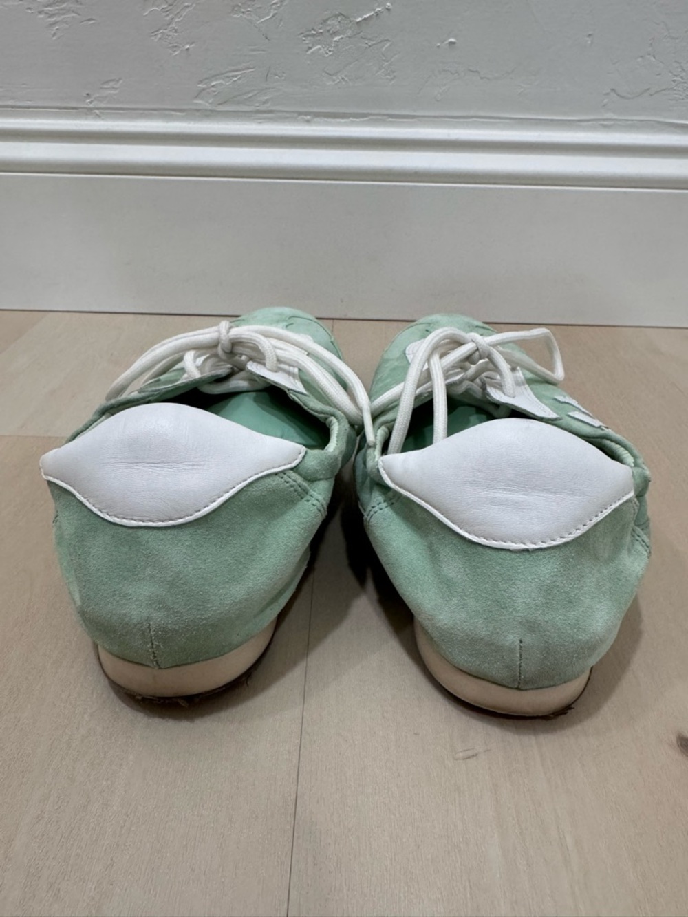 Tory Burch Mint Green White Suede Leather Logo Sneakers Women's 9.5 - Picture 10 of 15